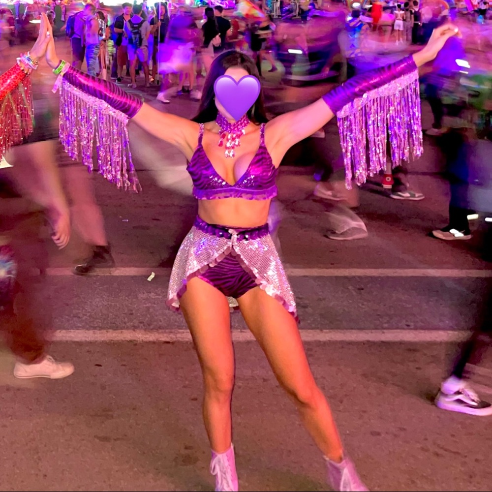 Festival Rave outfit. 6 pieces hand made. Perfect for EDC ULTRA ELECTRIC ZOO